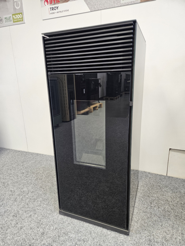 Peletové kachle teplovzdušné TP13 1