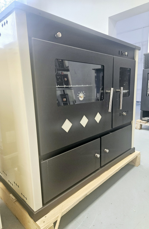 sporák na tuhé palivo Praktik ECO LUX krémový s liatinovou varnou platňou 5